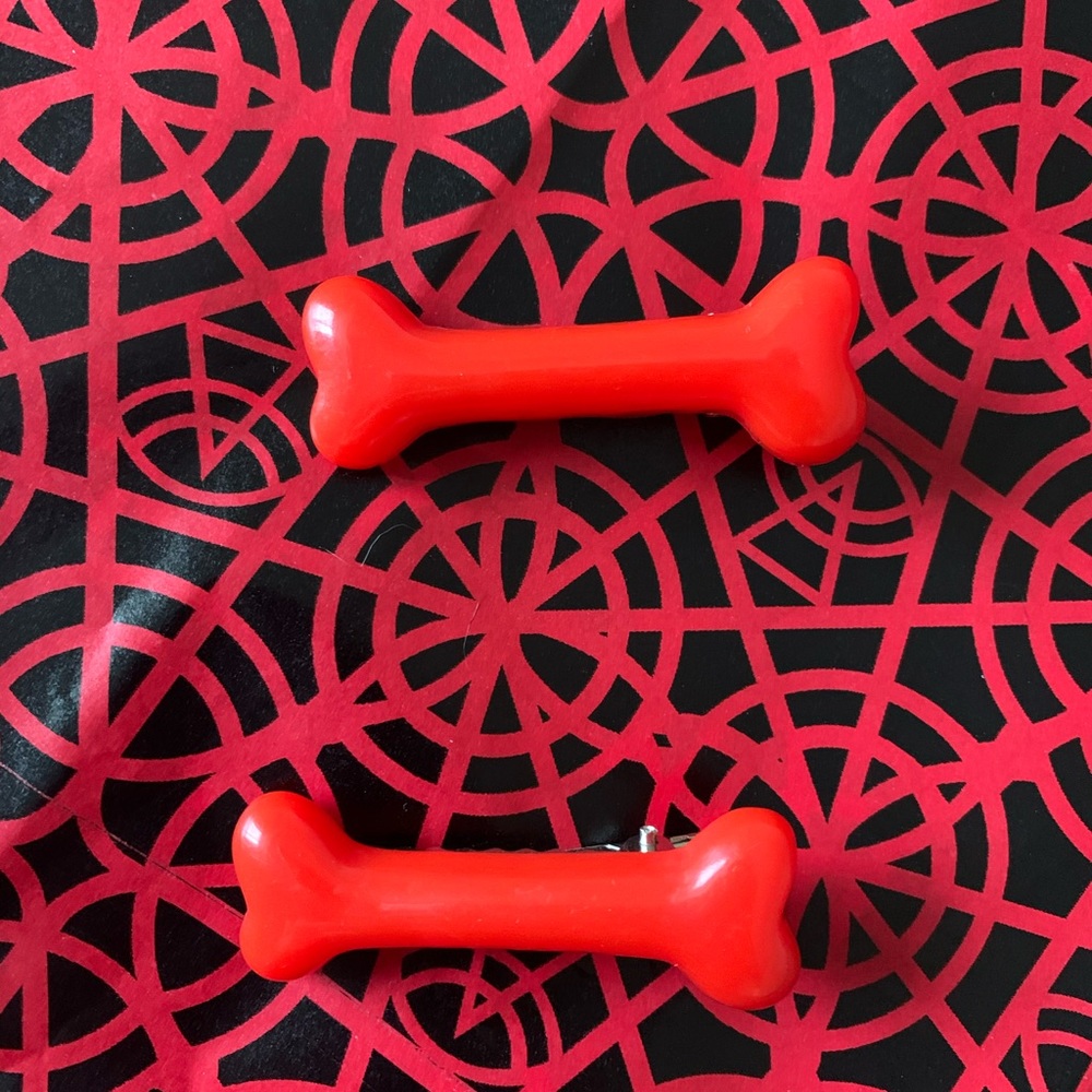 Red Bone Hair Clips 🦴